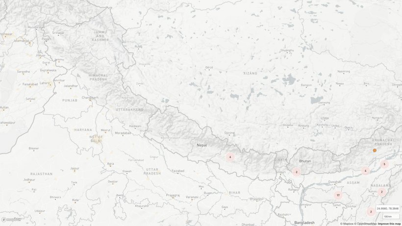 Orte der sechs bisher gemeldeten Ausbruchsherde in Nepal. Andere nahe gelegene Ausbruchscluster werden ebenfalls angezeigt. Quelle: OIE mit Daten von &copy;OpenStreetMap-Mitarbeitern (https://www.openstreetmap.org/about/)
